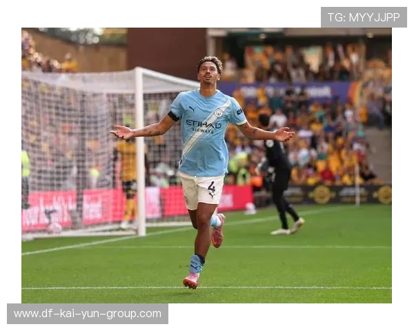 世界杯哈兰德连续抢点破门成为禁区杀手